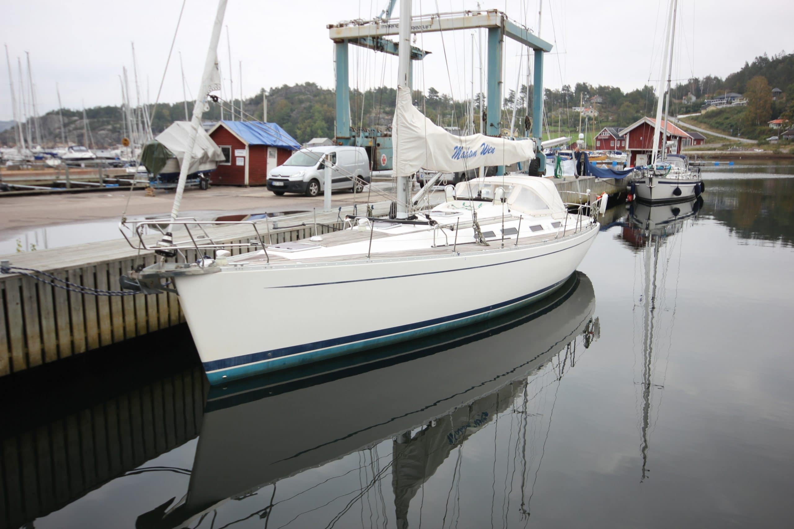 yacht brokerage sweden